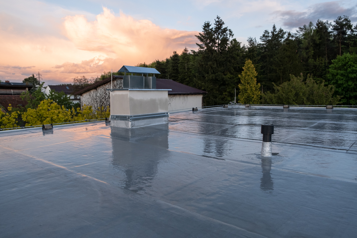 Flat Roof Replacement Contractors: Essential Guide For Quality Roofing Solutions