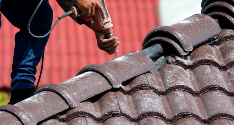 Felt Roof Repairs Near Me: Find Local Solutions Quickly